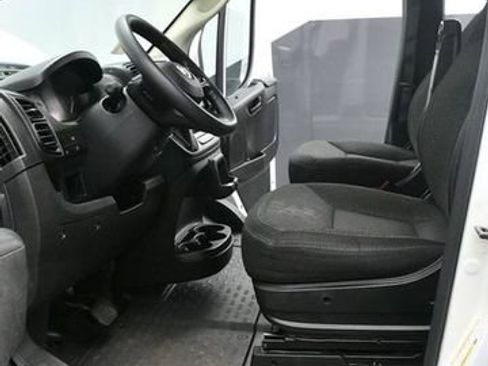 Used 2024 RAM ProMaster 2500 w/ Convenience Group FWD image 14