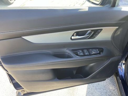 Certified 2025 Nissan Murano SL image 16