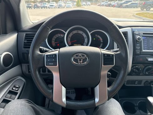 Used 2013 Toyota Tacoma PreRunner w/ SR5 Pkg image 22