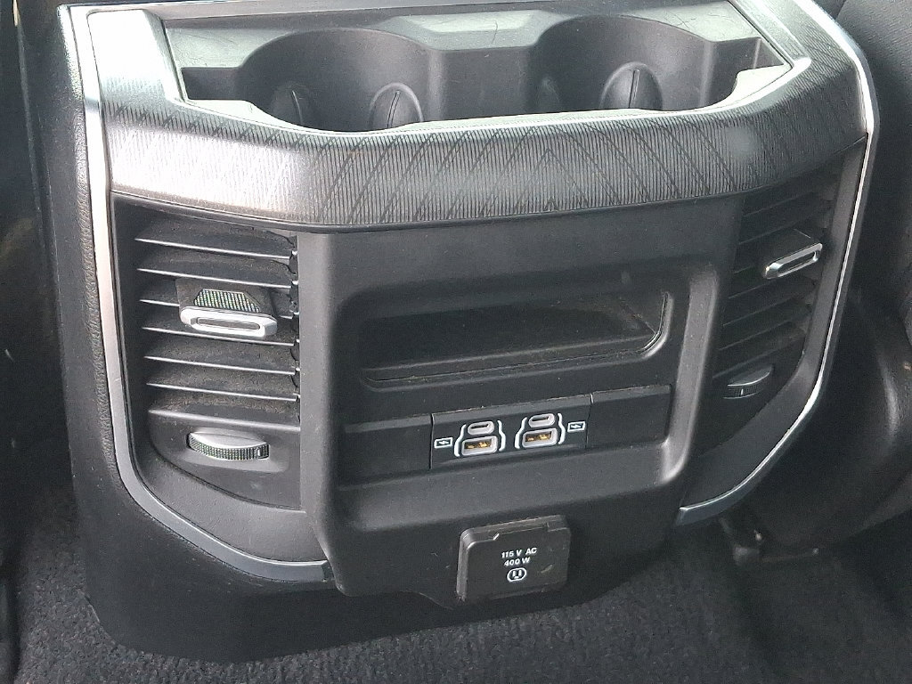 Used 2025 RAM 1500 Big Horn AWD/4WD image 11