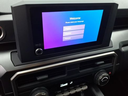 Used 2025 Toyota 4Runner SR5 image 30