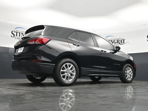 Used 2023 Chevrolet Equinox LS FWD image 35