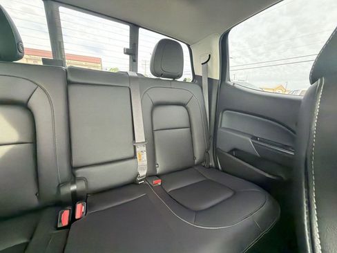 Used 2022 Chevrolet Colorado Z71 AWD/4WD image 14