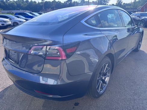 Used 2018 Tesla Model 3 Long Range RWD image 6