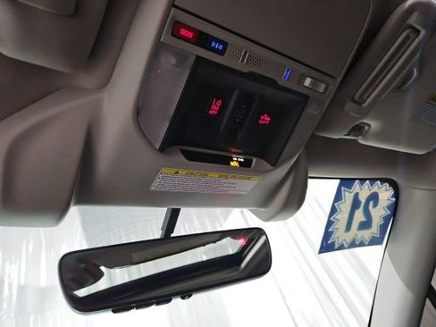 Used 2021 Subaru Forester Limited image 29