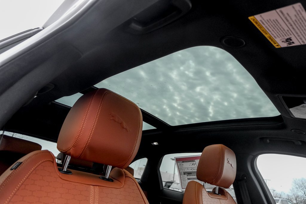 New 2026 Jaguar F-PACE R-Dynamic S AWD/4WD image 22