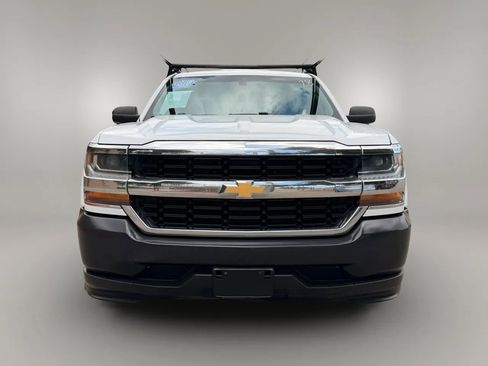 Used 2018 Chevrolet Silverado 1500 W/T RWD image 4
