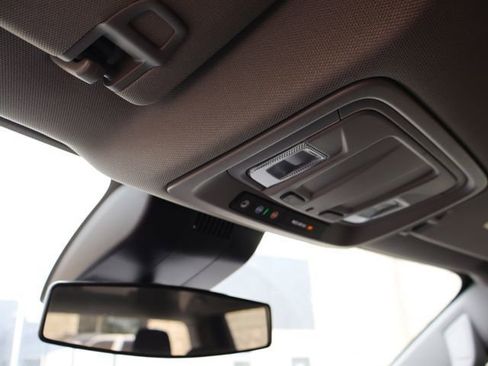 Used 2022 Chevrolet Silverado 1500 RST image 25