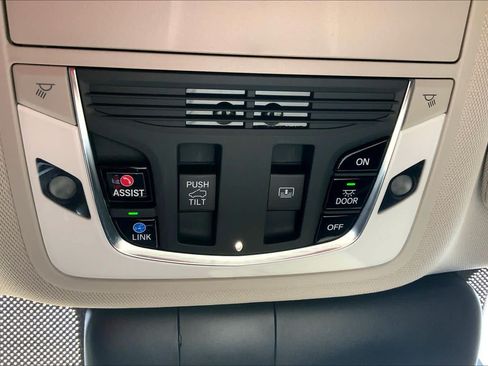 Used 2020 Acura RDX FWD w/ Technology Package image 32