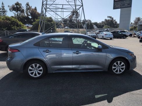 Used 2024 Toyota Corolla LE FWD image 4