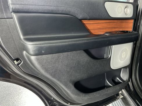 Used 2020 Lincoln Navigator Reserve w/ Equipment Group 208A Reserve image 34