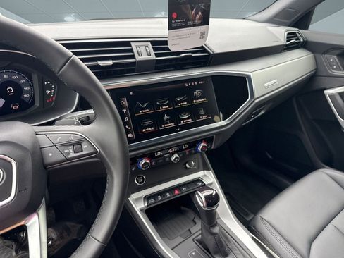 New 2025 Audi Q3 2.0T Premium image 29