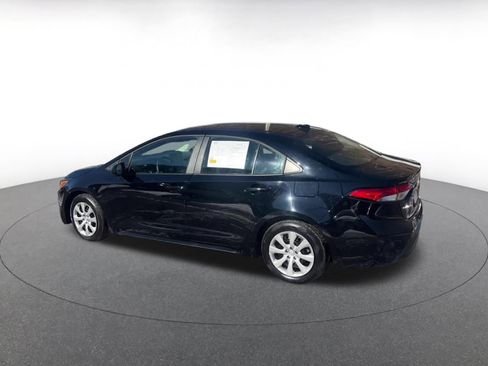 Used 2025 Toyota Corolla LE image 10