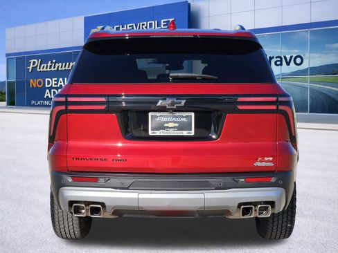 Certified 2025 Chevrolet Traverse Z71 w/ Driver Confidence Package image 8