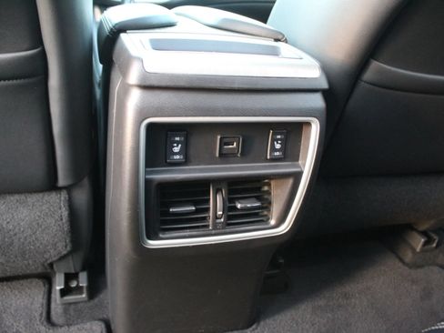 Used 2017 Nissan Murano Platinum w/ Platinum Technology Package FWD image 21