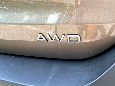 Used 2025 Nissan Kicks S AWD/4WD image 24