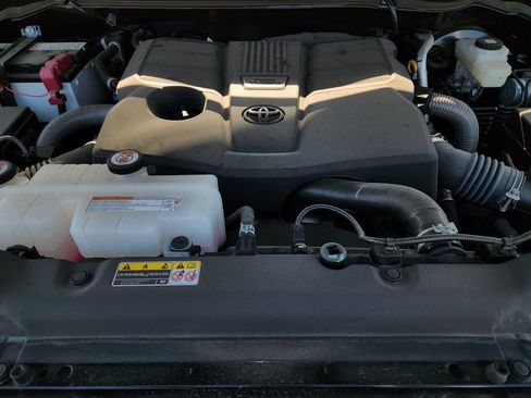 Used 2026 Toyota Tundra SR5 AWD/4WD image 29