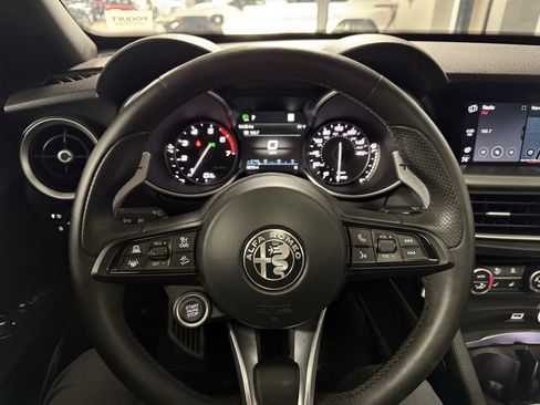 Used 2021 Alfa Romeo Stelvio Ti Sport image 11