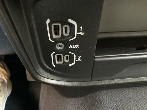 Used 2024 RAM 2500 Big Horn w/ Bed Utility Group image 35