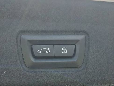 Used 2023 BMW i4 eDrive40 w/ M Sport Package RWD image 33