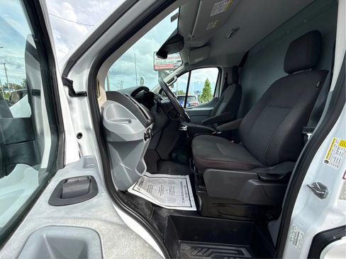 Used 2017 Ford Transit 250 130 Low Roof RWD image 10