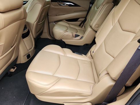 Certified 2018 Cadillac Escalade Platinum AWD/4WD image 26