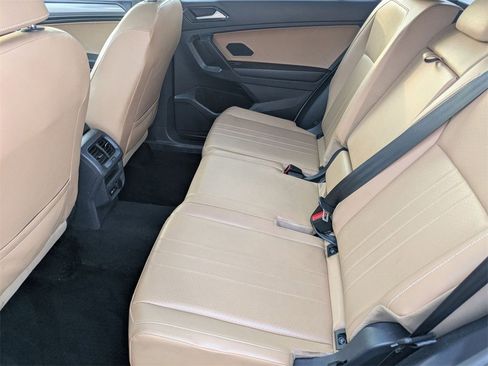 Used 2022 Volkswagen Tiguan SE image 26