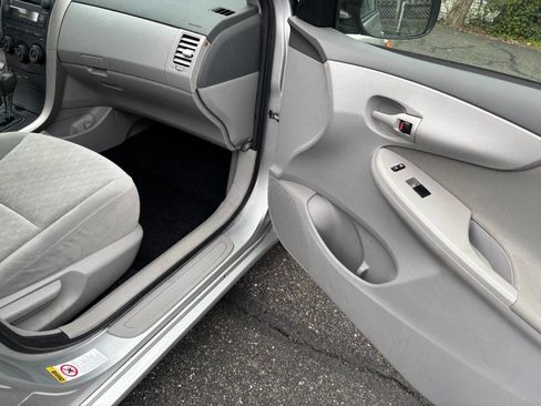 Used 2009 Toyota Corolla LE image 23