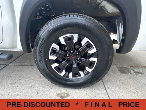 Used 2022 Nissan Frontier PRO-4X AWD/4WD image 6