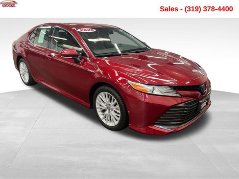 Used 2020 Toyota Camry XLE w/ Carpet Mat Package FWD image 8