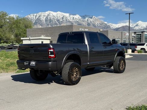 Used 2022 RAM 2500 Laramie AWD/4WD image 9