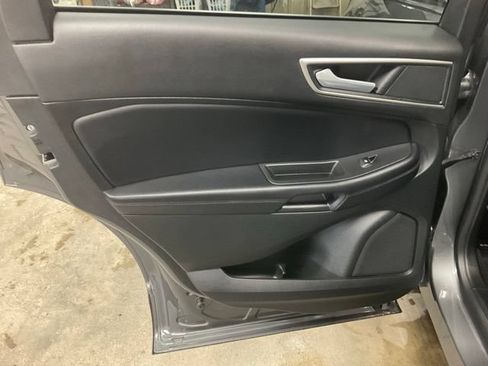 Used 2023 Ford Edge SEL AWD/4WD image 12