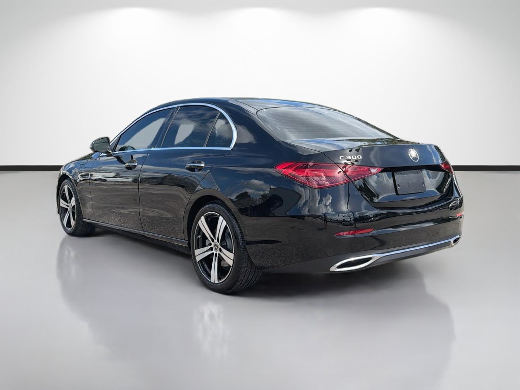 Used 2022 Mercedes-Benz C 300 Sedan image 5