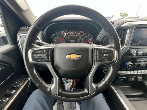 Used 2022 Chevrolet Silverado 2500 LT w/ Convenience Package AWD/4WD image 21