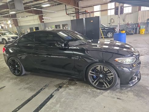 Used 2018 BMW M2 RWD image 10