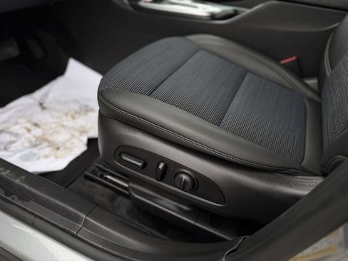 Certified 2025 Buick Envista Preferred w/ Convenience I Package image 15