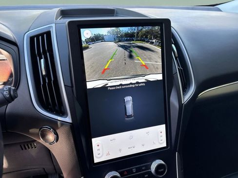 Used 2022 Ford Edge SEL w/ Convenience Package image 28