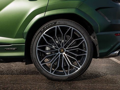 New 2025 Lamborghini Urus SE image 36