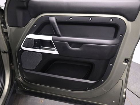 Used 2020 Land Rover Defender 110 HSE image 22