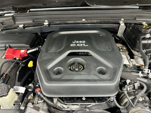 Used 2018 Jeep Wrangler Unlimited Sport S image 23