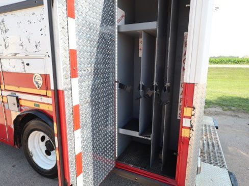 Used 2017 Ford F550 4x4 SuperCab Super Duty image 30