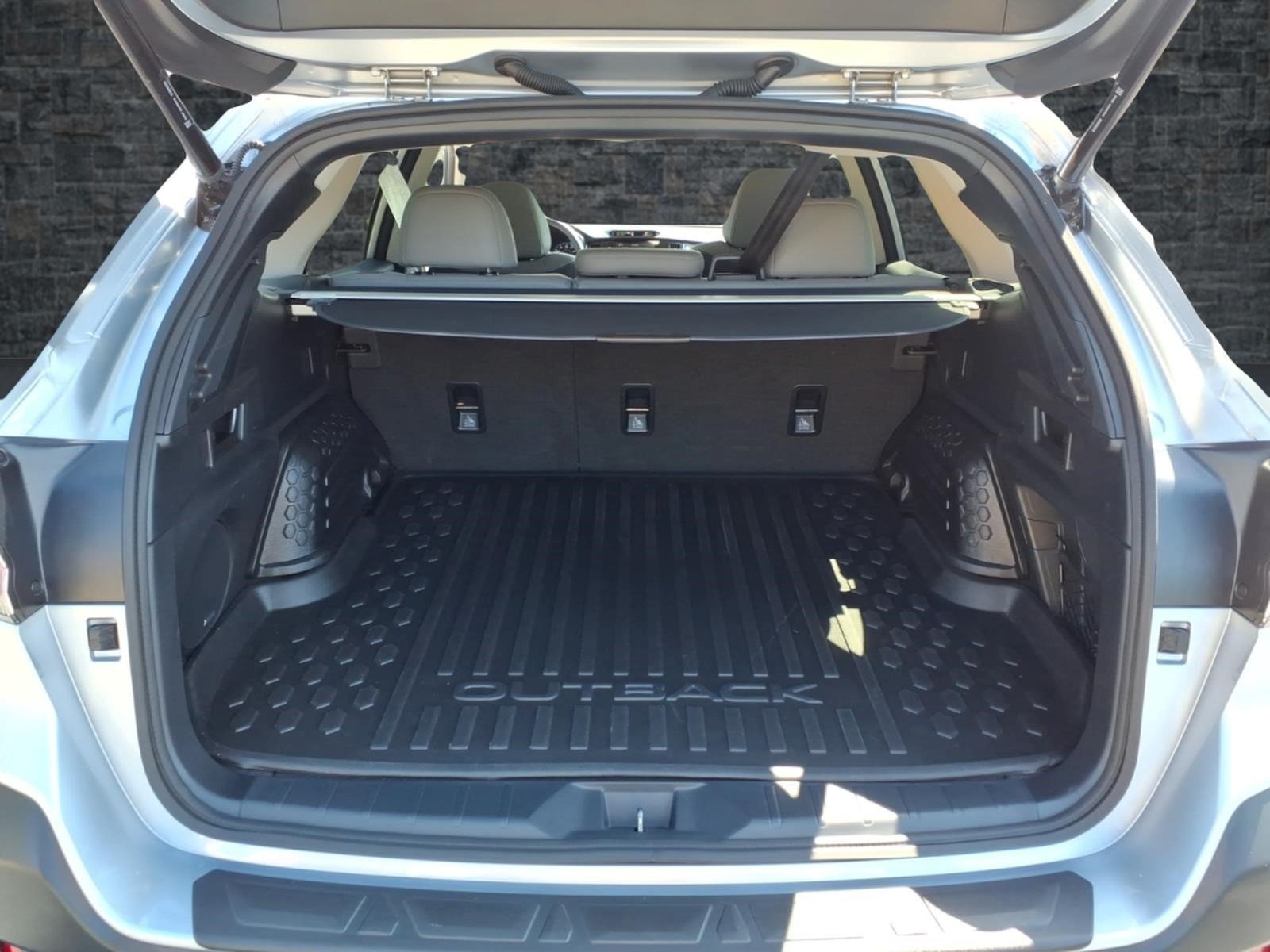 Certified 2022 Subaru Outback Limited AWD/4WD image 26