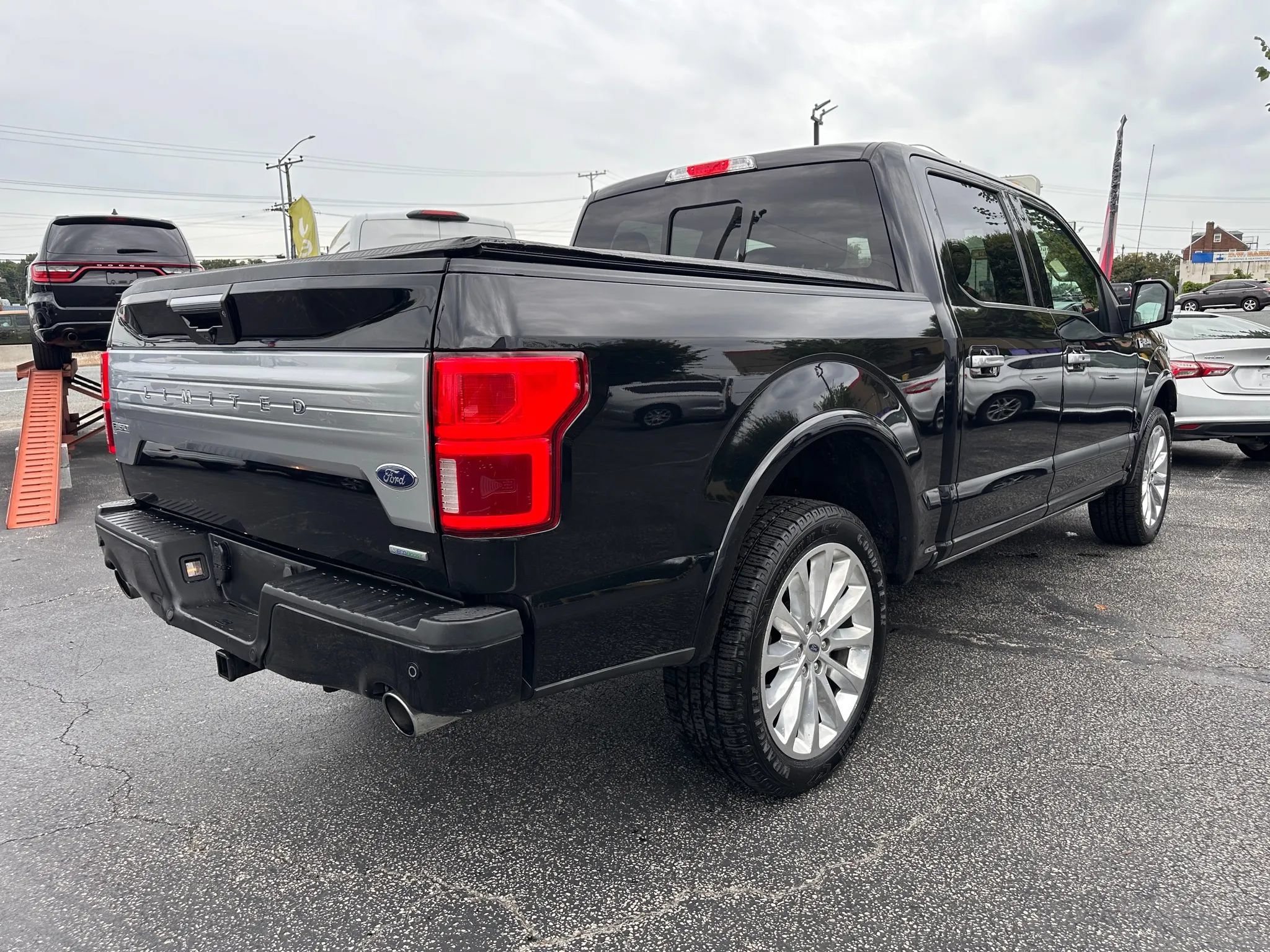 Used 2019 Ford F150 Limited w/ Trailer Tow Package AWD/4WD image 5