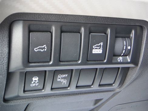 Used 2019 Subaru Ascent Premium AWD/4WD image 11