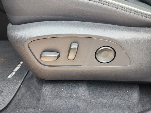 New 2026 GMC Acadia Denali w/ Super Cruise Package image 18