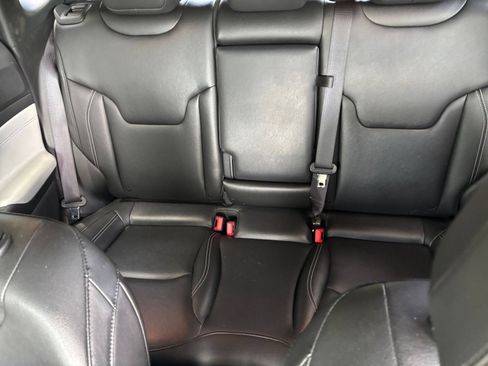 Used 2025 Jeep Compass Limited AWD/4WD image 40