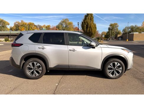 Used 2023 Nissan Rogue SV AWD/4WD image 10