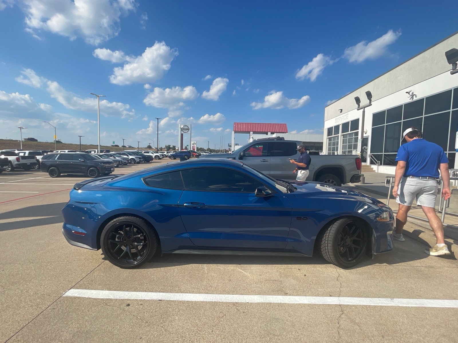 Used 2022 Ford Mustang GT Premium w/ Black Accent Package RWD image 8