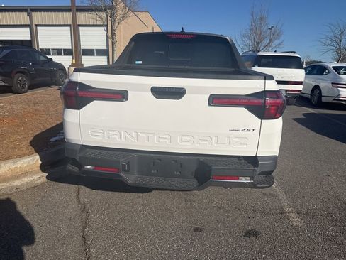 Used 2023 Hyundai Santa Cruz Limited image 4