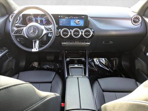 Certified 2025 Mercedes-Benz GLA 250 image 19